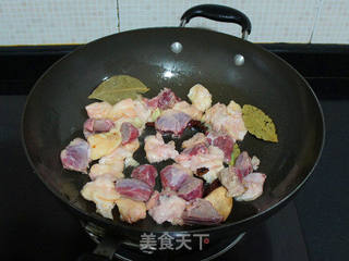 萝卜炖牛腩的做法步骤:5