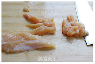 五彩鸡胸的做法步骤:4