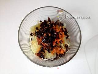 油泼腊味土豆丸子的做法步骤:7