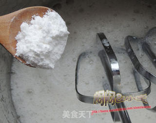 详解经典基础戚风蛋糕——我的烘焙血泪史的做法步骤：10