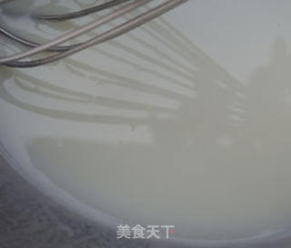详解经典基础戚风蛋糕——我的烘焙血泪史的做法步骤：5