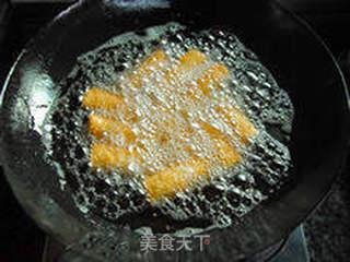 【黄金槟榔芋卷】--- 年夜饭上的健康小点的做法步骤:19