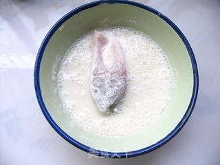 【年年有余】超级开胃下饭。糖醋鱼块的做法步骤:2