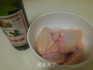 除夕菜   啤酒鸡翅的做法步骤：1