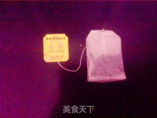 香柠布丁奶茶的做法步骤:2