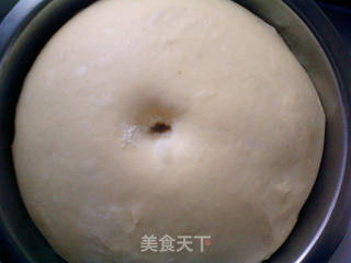 火腿香葱花型面包的做法步骤:4