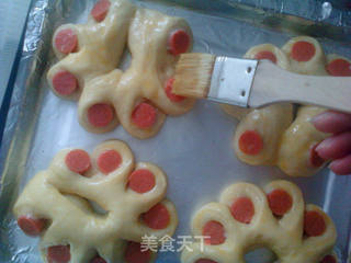 火腿香葱花型面包的做法步骤:13