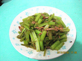 家常菜----蒜香炒芹菜的做法步骤:13
