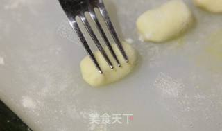 【笑笑厨房创意菜】泡菜意大利面疙瘩的做法步骤:4