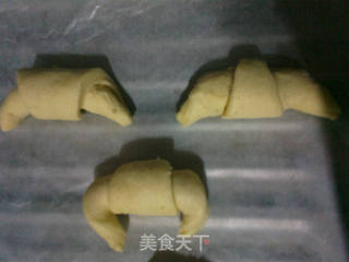 小小酥皮牛角包的做法步骤:7