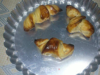小小酥皮牛角包的做法步骤:10
