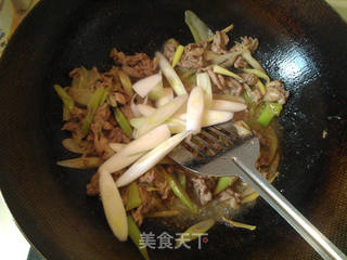 葱爆羊肉的做法步骤:6