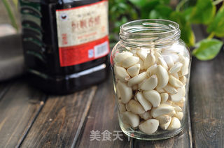 腊八蒜的做法步骤:2