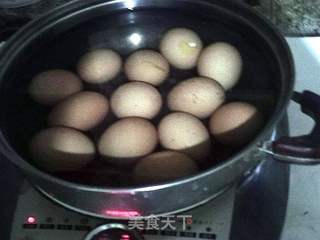 五香卤鸡蛋与五香虎皮鸡蛋的做法步骤:2