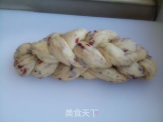 蔓越莓核桃节日面包的做法步骤:7