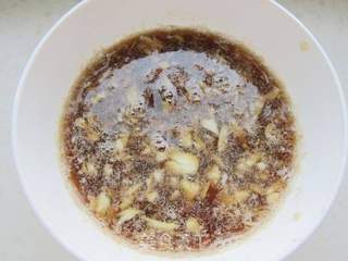 酸辣蕨根粉的做法步骤:7