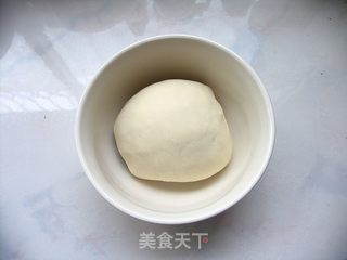 今年过年咱吃不一般的饺子——浪漫双色鸡蛋水饺的做法步骤:2