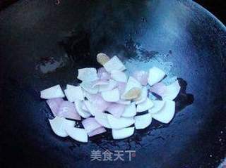 清爽的保健小菜——洋葱炒花菜的做法步骤：5
