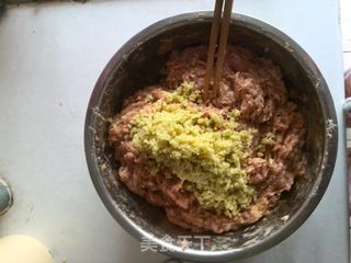 炸肉丸的做法步骤:2
