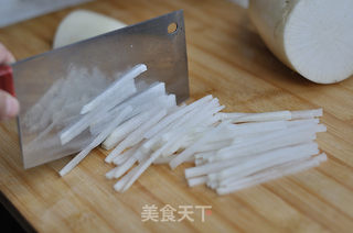 牛肉萝卜丝的做法步骤:2