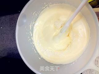 蓝梅装饰蛋糕的做法步骤:4