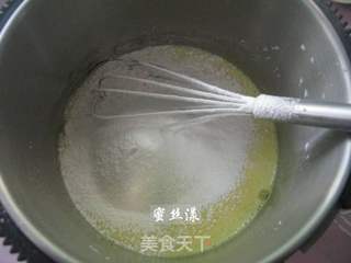 千叶纹戚风蛋糕的做法步骤:4
