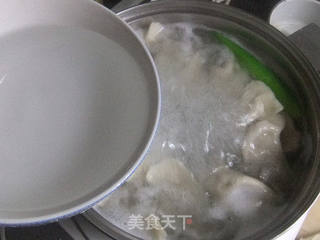 西葫芦猪肉饺子的做法步骤:14