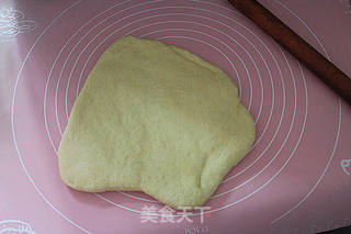 传统油炸面包--甜甜圈的做法步骤:2