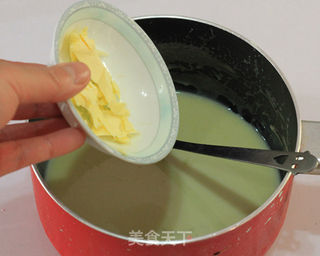 以我一念执着,等你三寸天堂----草莓慕斯蛋糕(情人节快乐)的做法步骤:25