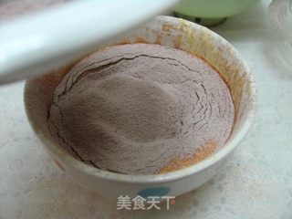 吃出浓浓的爱情味道——简易可可蜂蜜小蛋糕的做法步骤:6