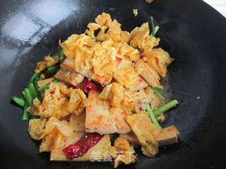 韭菜鸡蛋炒豆腐的做法步骤:10