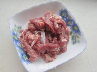 毛芹炒羊肉——新疆味道的做法步骤：4