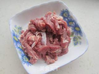 毛芹炒羊肉——新疆味道的做法步骤:4