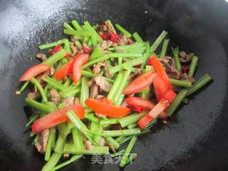 毛芹炒羊肉——新疆味道的做法步骤:10