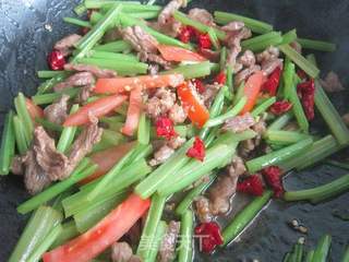 毛芹炒羊肉——新疆味道的做法步骤:11