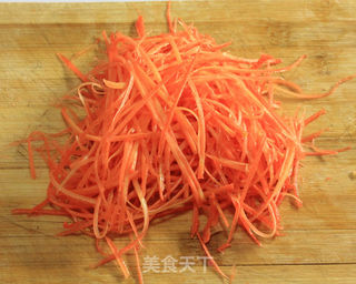 节后清肠营养小菜---醋拌青笋萝卜丝的做法步骤:2