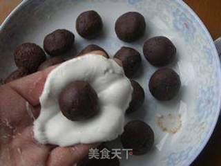 奶香巧克力汤圆的做法步骤:6