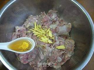 麻辣兔肉的做法步骤:3