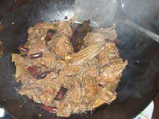 麻辣兔肉的做法步骤:12