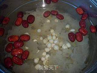 莲子山药银耳羹的做法步骤:5