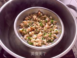 鲜肉虾仁窝贴的做法步骤:6