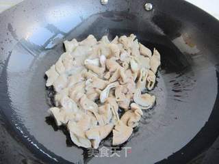 干煸肥肠的做法步骤:3