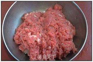 牛肉藕丸的做法步骤:2