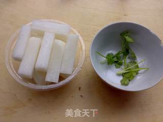 上汤水晶萝卜的做法步骤：2