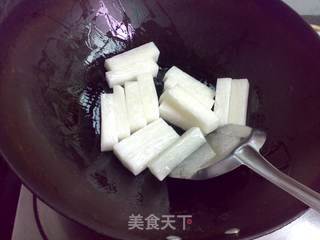 上汤水晶萝卜的做法步骤:3