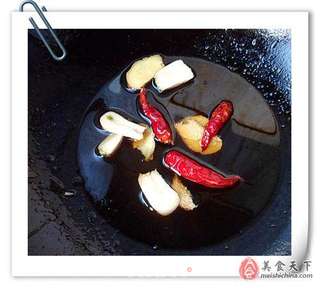 香爆蛰皮里脊丝的做法步骤:8