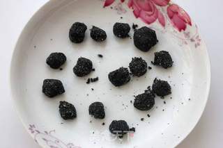 自制黑芝麻花生元宵的做法步骤:15
