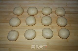 肠仔包的做法步骤：7