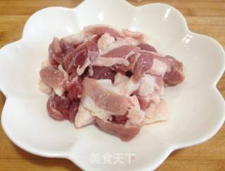 辣白菜炒五花肉的做法步骤:2