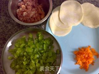 苦瓜饺子的做法步骤:2